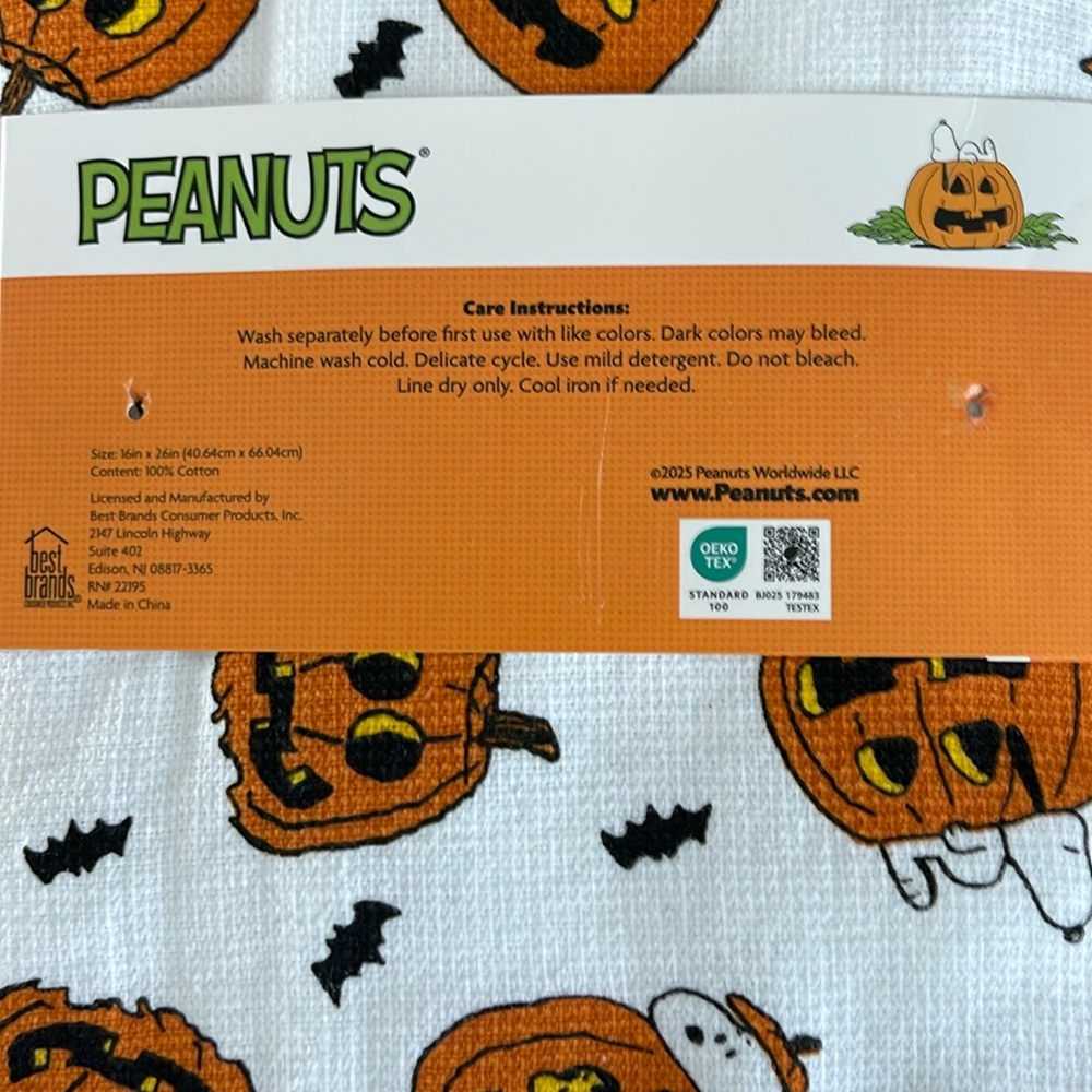 🆕PEANUTS SNOOPY HALLOWEEN 🎃 SET OF 3 KITCHEN TOWELS - Picture 6 of 7